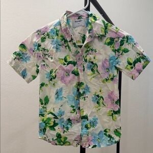 Old Navy kids Cream Floral Short-Sleeve Button-Down Shirt